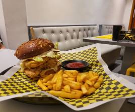 Combo Crispy Chicken Burger